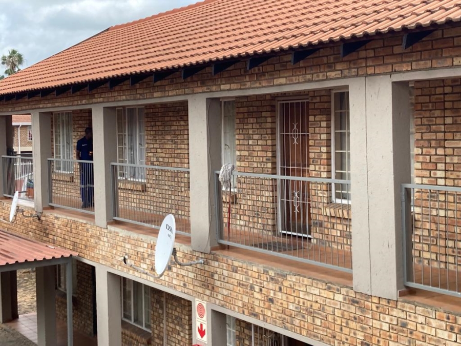 1 Bedroom Property for Sale in Rustenburg Central North West